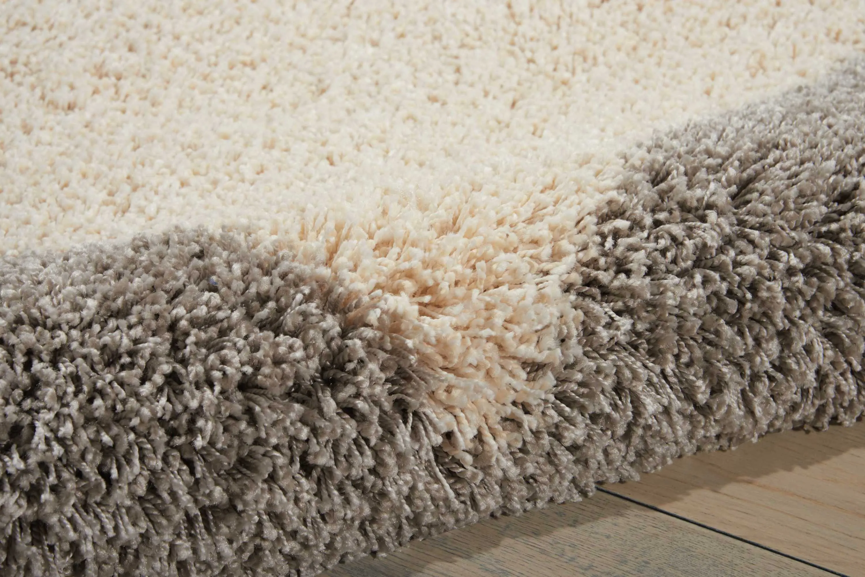 Amore Ivory/Silver Rug