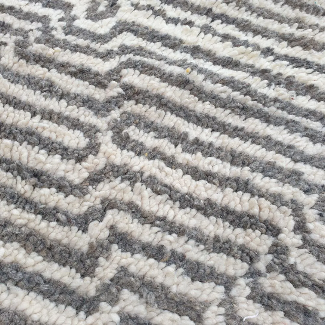 Bchadia | Black & White Moroccan Rug 6x9 Soft Beni Ourain | Handmade Berber Wool Carpet | 6'43x9'51 Ft | 196x290 cm
