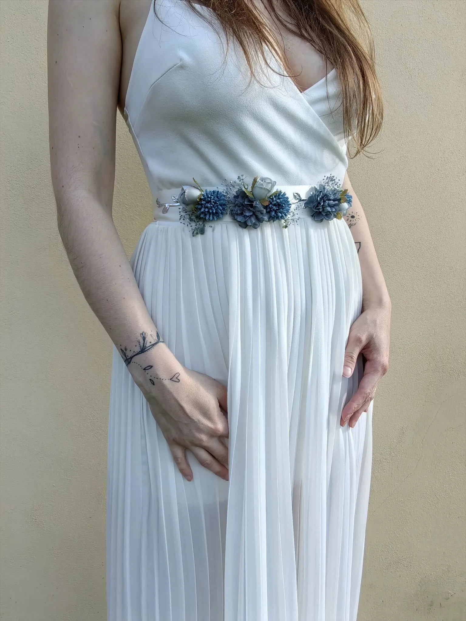 Blue vintage flower belt