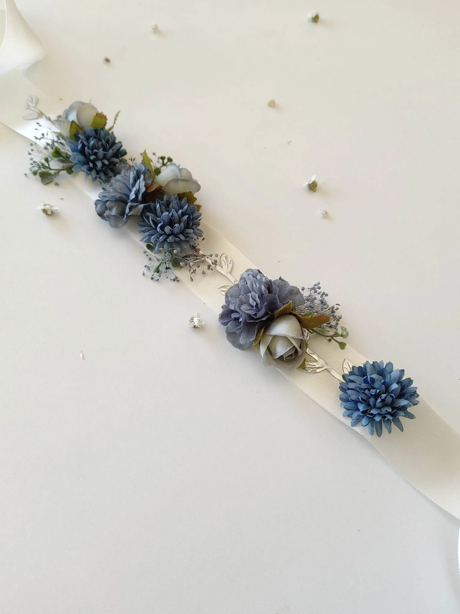 Blue vintage flower belt