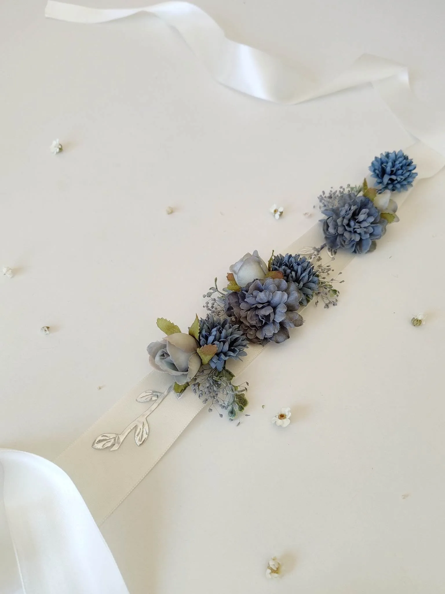 Blue vintage flower belt