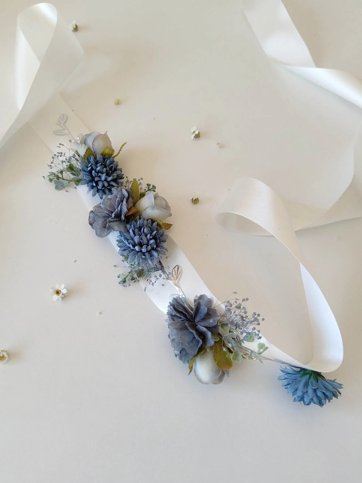 Blue vintage flower belt