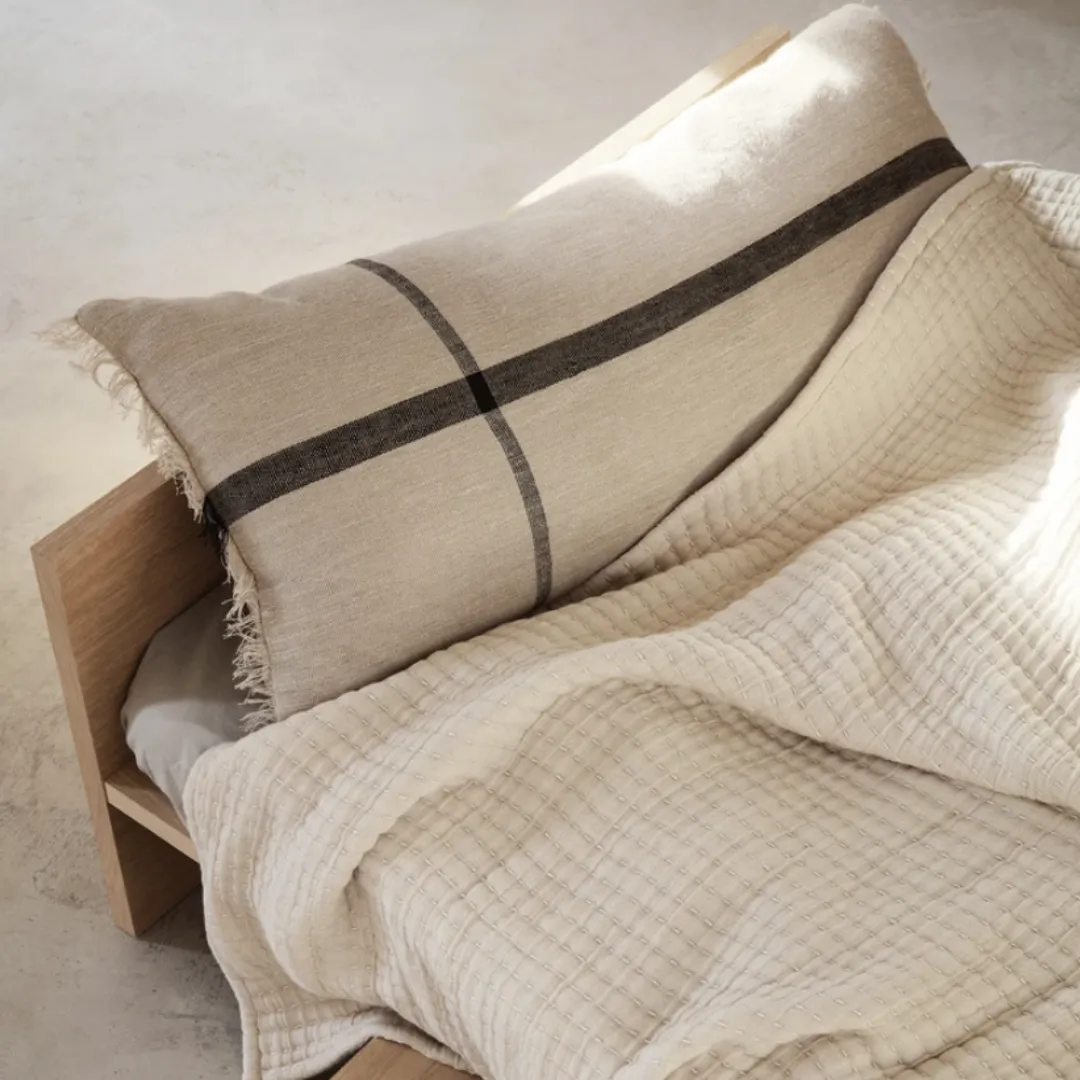 Calm Cushion 38x88 - Camel / Black