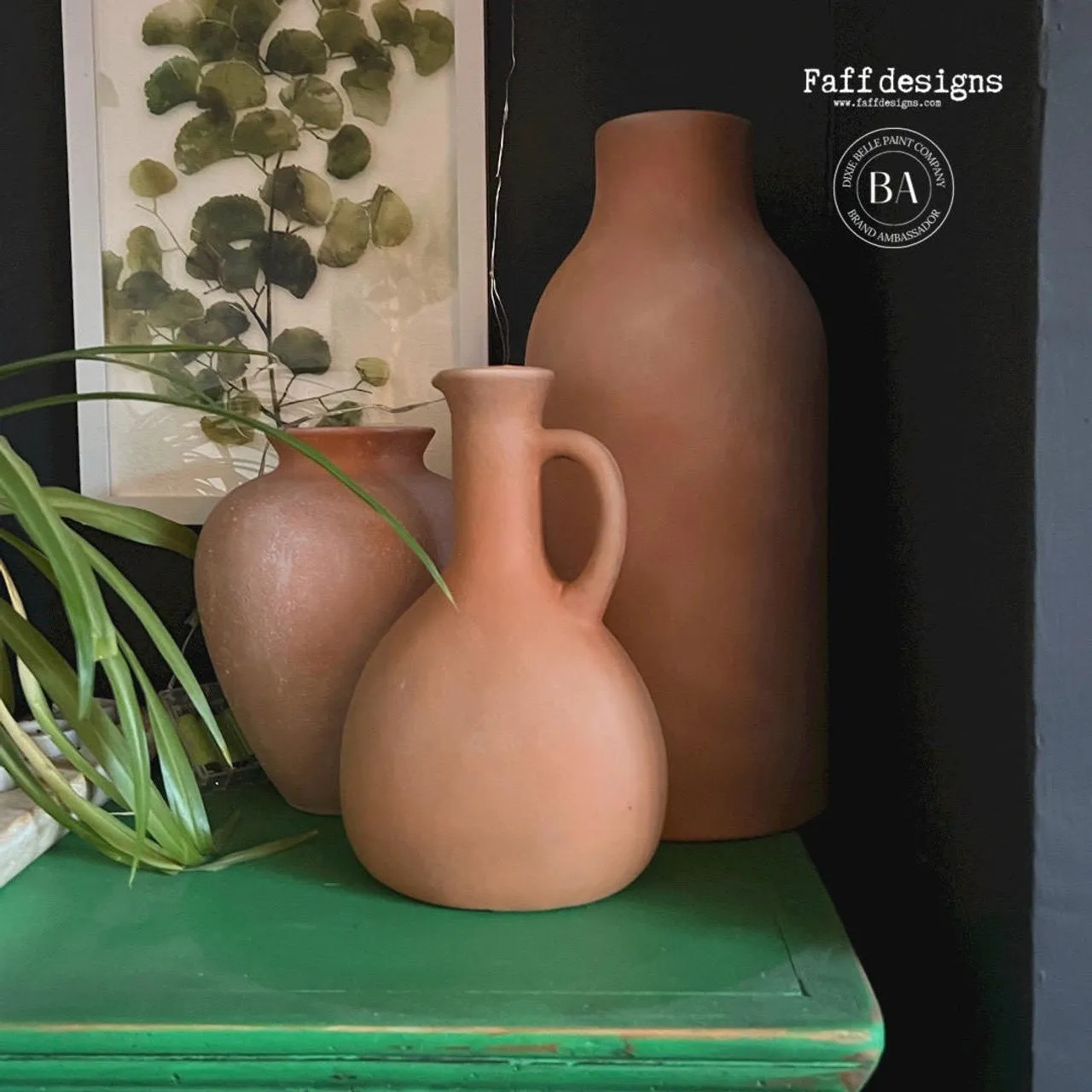 Dixie Belle Pine Cone Chalk Paint