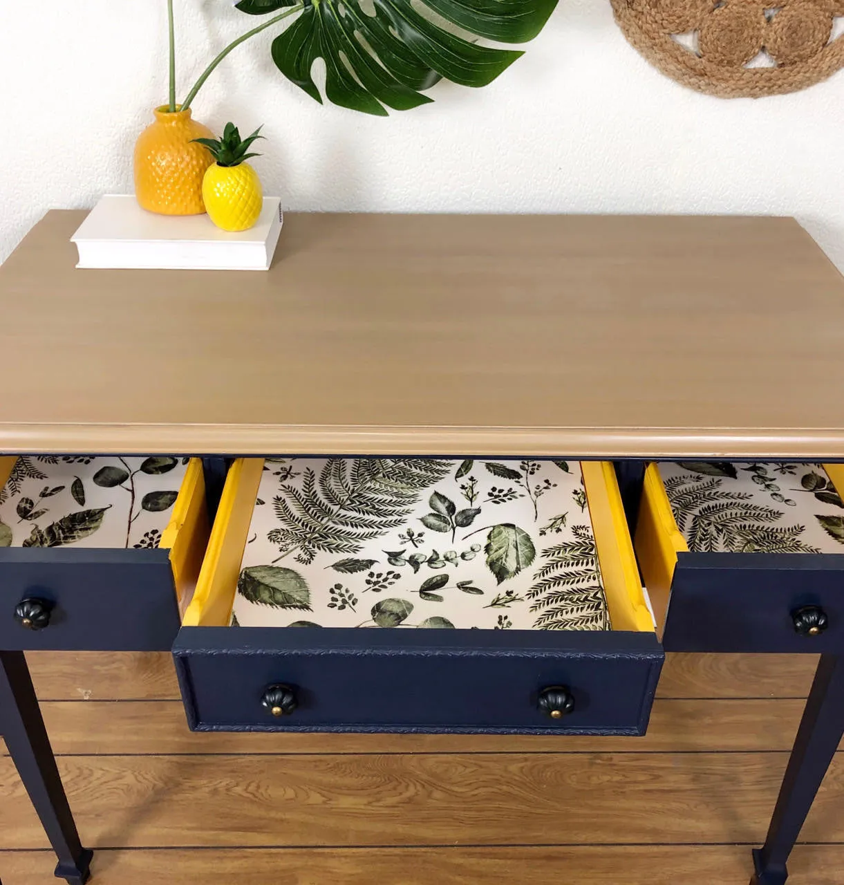 Dixie Belle Pine Cone Chalk Paint