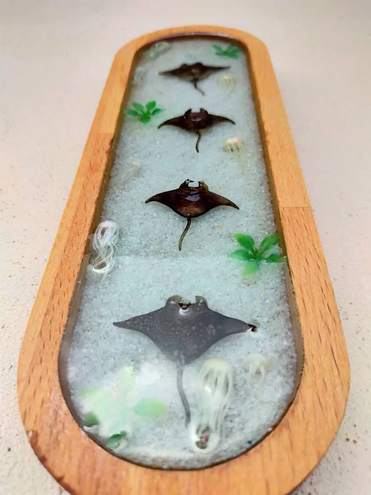 Explore the Beauty of Mantas in Resin | Oceanic Sculptures