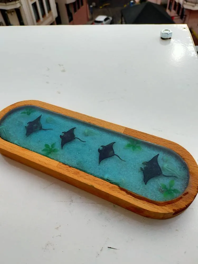 Explore the Beauty of Mantas in Resin | Oceanic Sculptures