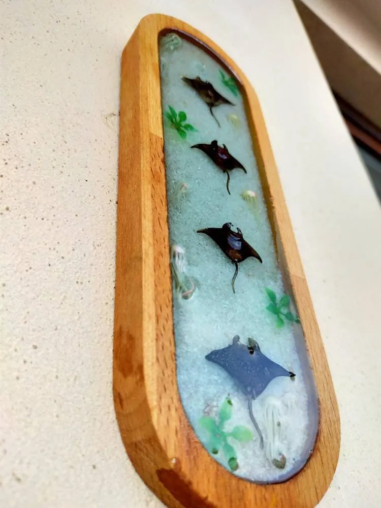Explore the Beauty of Mantas in Resin | Oceanic Sculptures