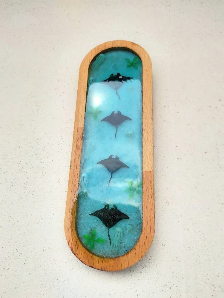 Explore the Beauty of Mantas in Resin | Oceanic Sculptures