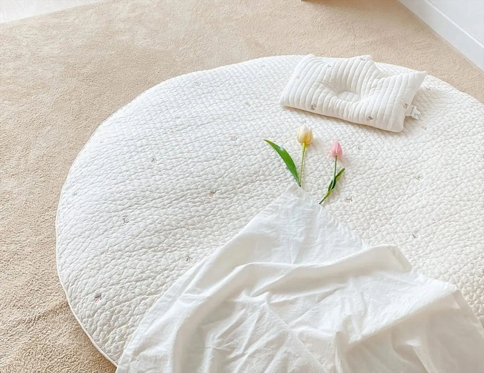 Removable Washable Rabbit Flower Embroidered Rug