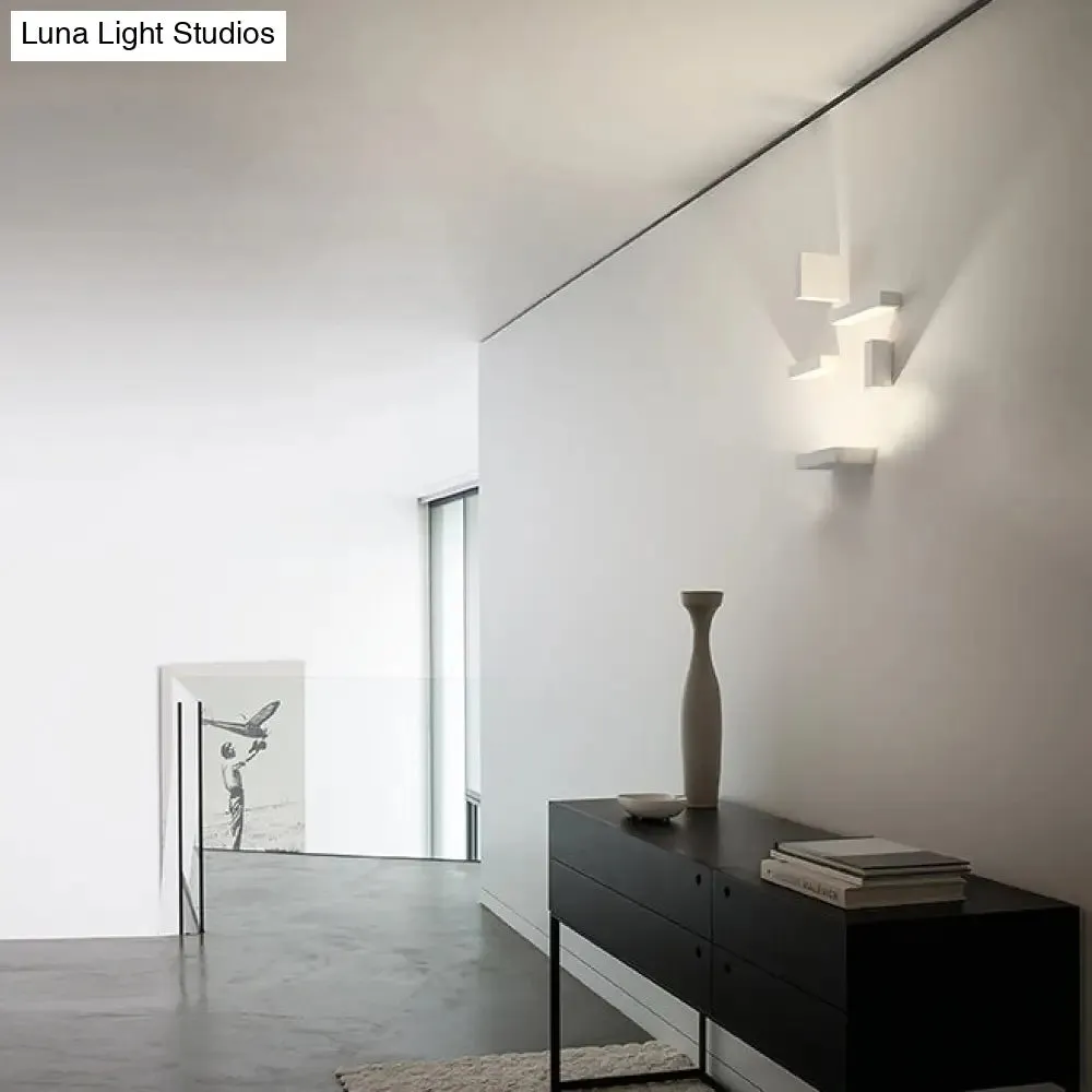 Sleek White Wall Washer Light: Simplistic Metallic Sconce for Stairway Illumination