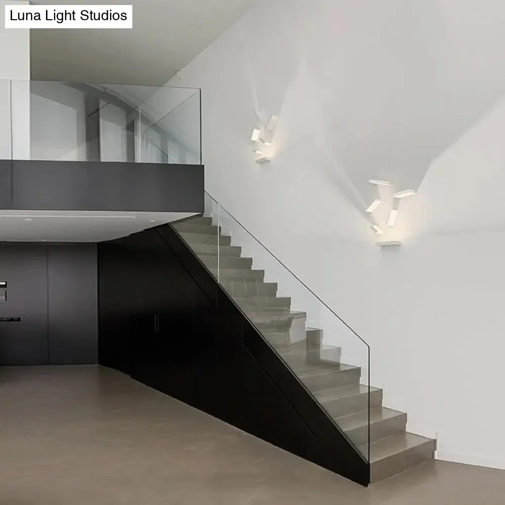 Sleek White Wall Washer Light: Simplistic Metallic Sconce for Stairway Illumination