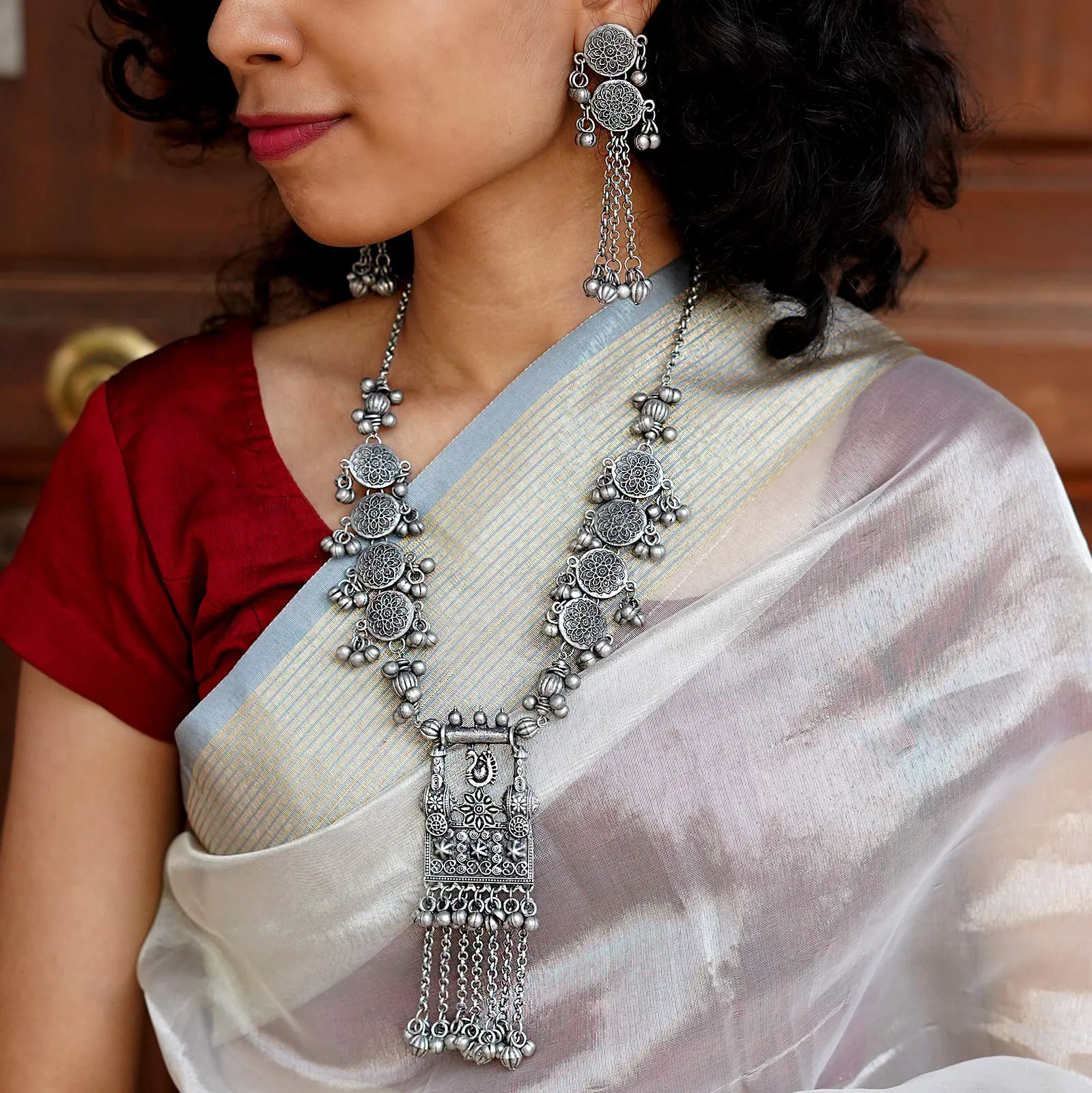 TEEJH Akhila Silver Oxidised Floral Necklace Set For Women