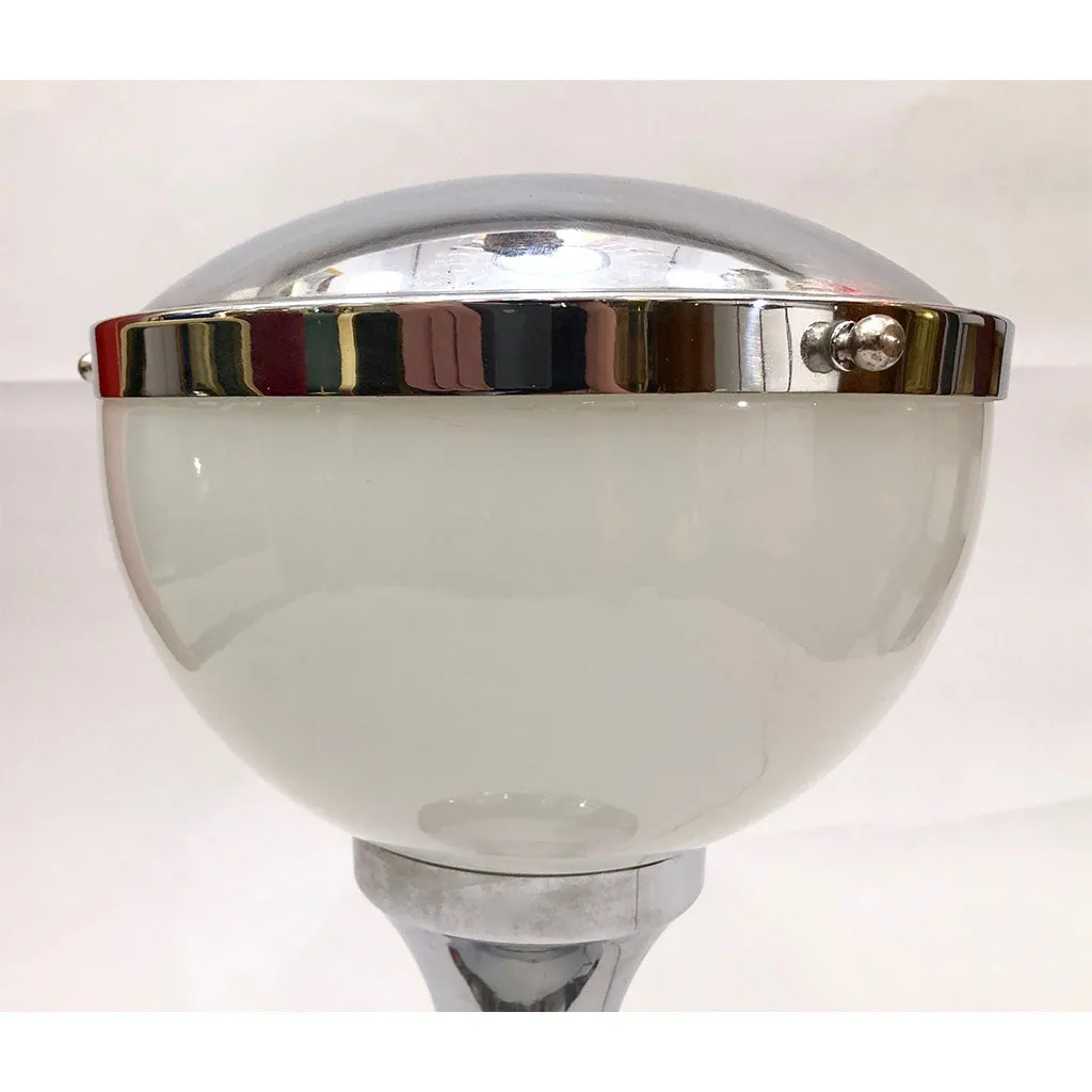 Valenti & Co 1960s Vintage Minimalist Italian Design Nickel and White Desk Lamp