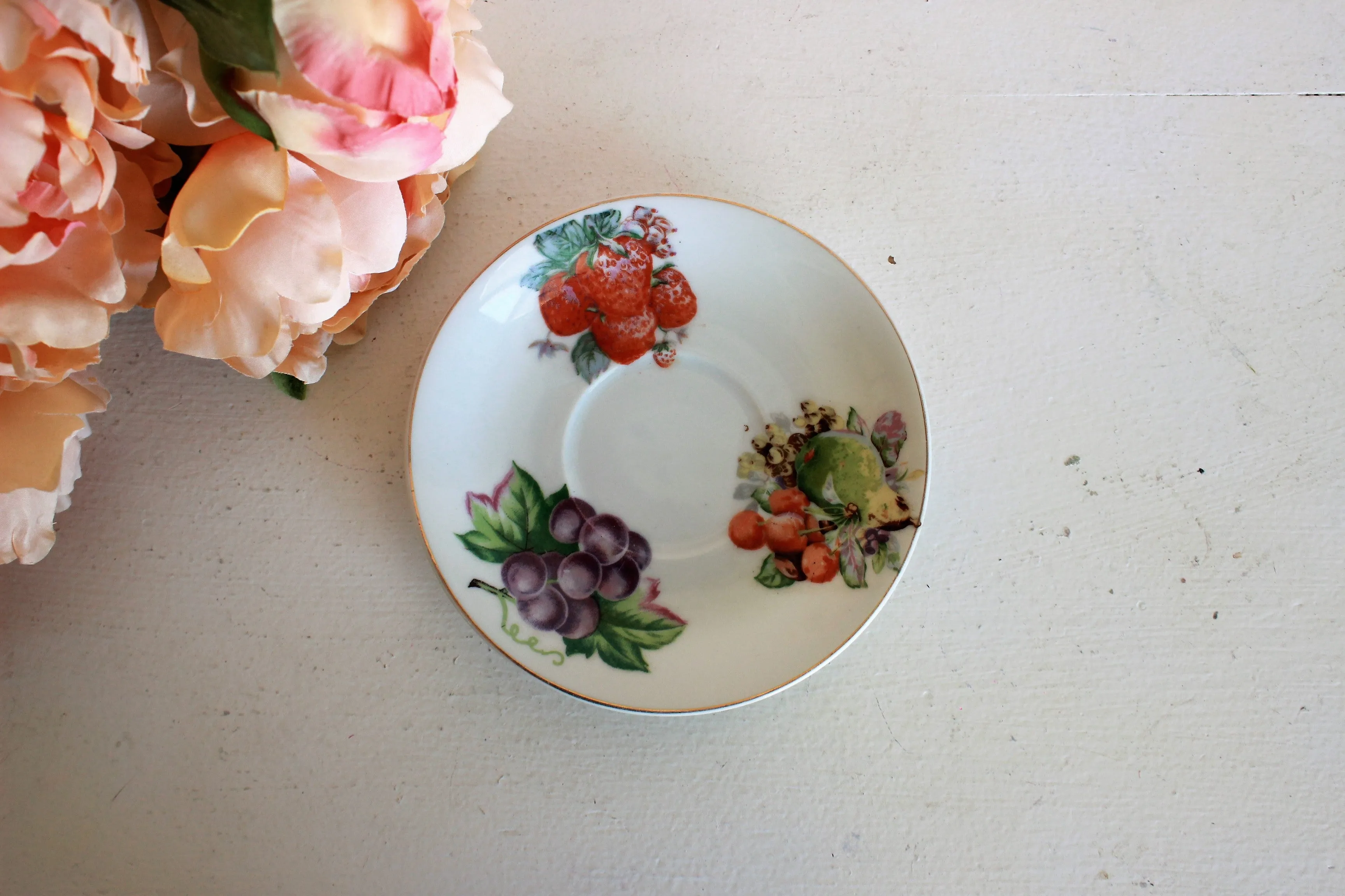 Vintage 1950s Fruit and Berry Tea Saucer