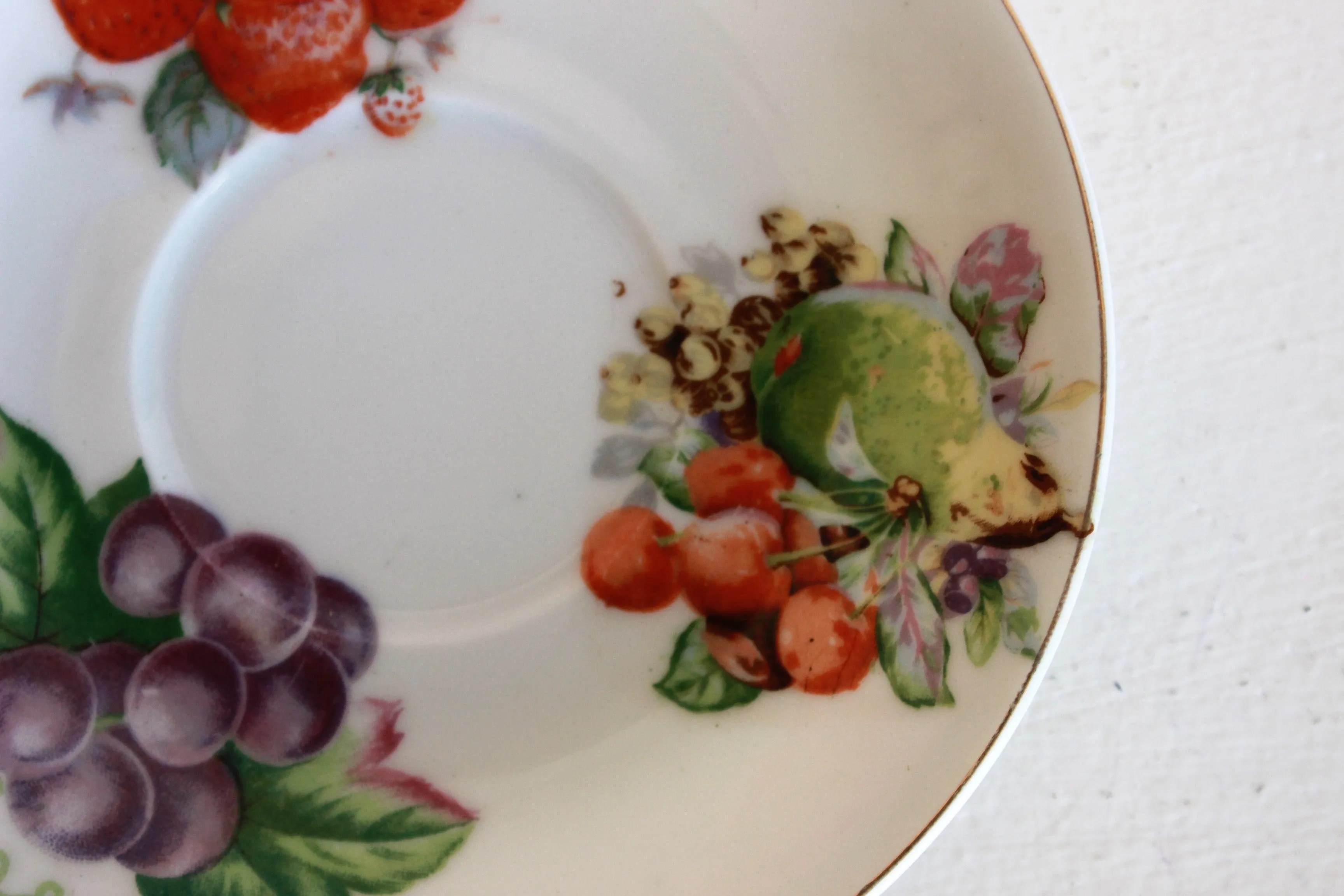 Vintage 1950s Fruit and Berry Tea Saucer